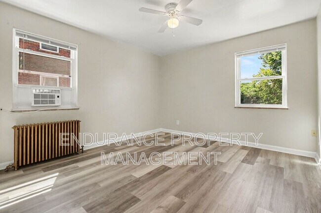 Building Photo - 629 Maple Dr