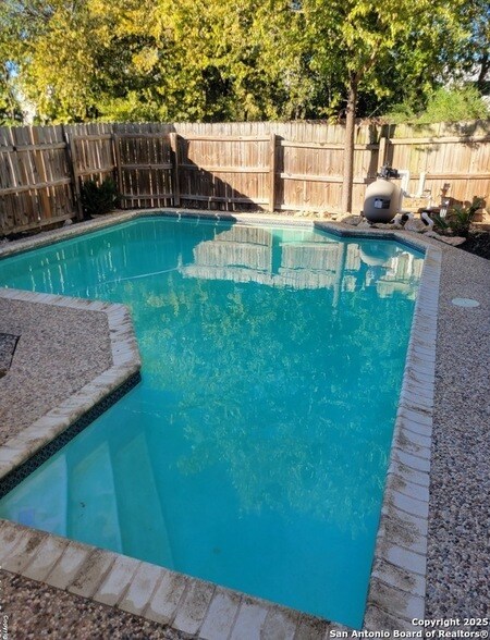 Building Photo - 5955 Heather View