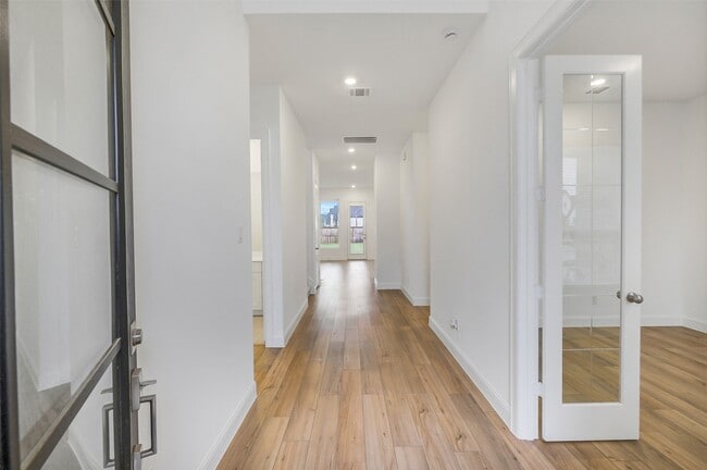 Building Photo - 4639 Sleepy Retreat Trl