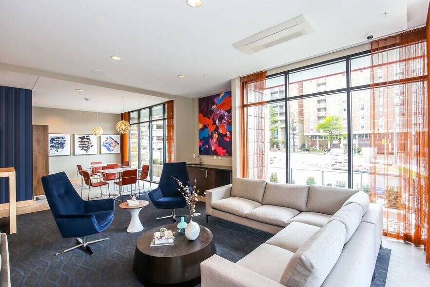 Lobby/Club Room - 1320 Fenwick Ln