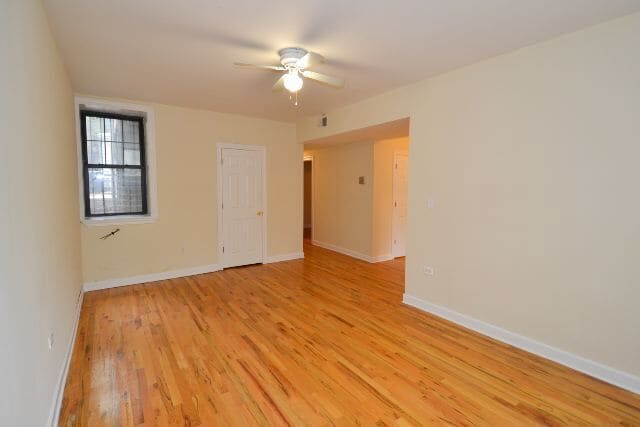 Building Photo - 632 W Oakdale Ave