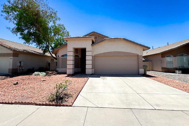 Building Photo - 3Bed/2Bath House at 63rd/Northern Ave! $19...