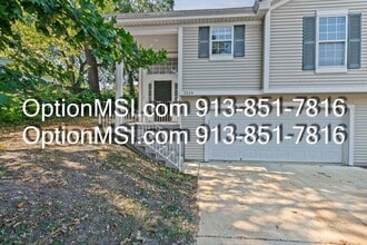 Building Photo - Welcome home to this beautifully maintaine...
