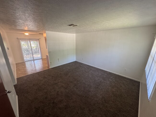 Building Photo - 21514 Campbell Dr