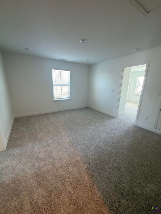 Building Photo - 203 Ensemble Blvd