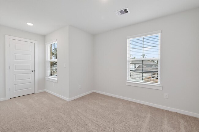 Building Photo - 8538 Blueberry Ash St