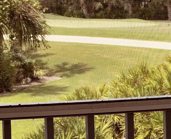 Building Photo - 9330 Clubside Cir