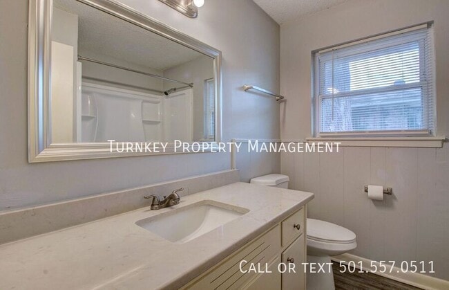 Building Photo - 6806 Brookview Dr