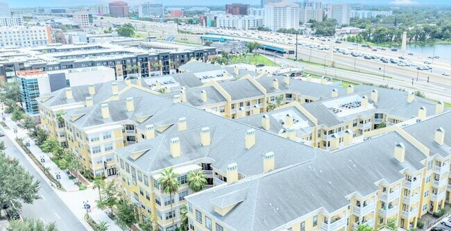 Building Photo - Amazing 1/1 Courtyard View Condo for Rent at Park North Downtown Orlando.