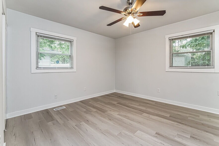 Building Photo - 3213 Burntwood Cir