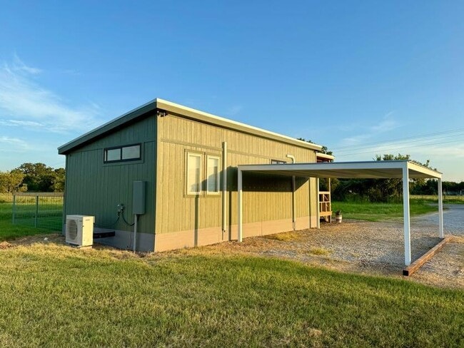 Building Photo - 671 Co Rd 3386