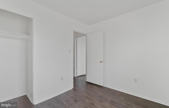 Building Photo - 21 Holland Hill Ct