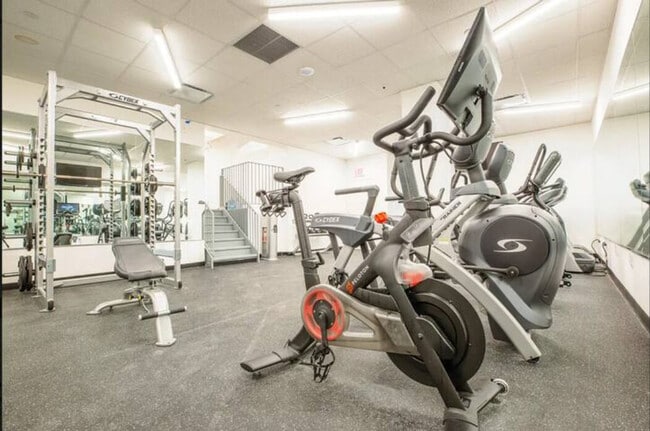 Building Photo - 52 Maiden Ln