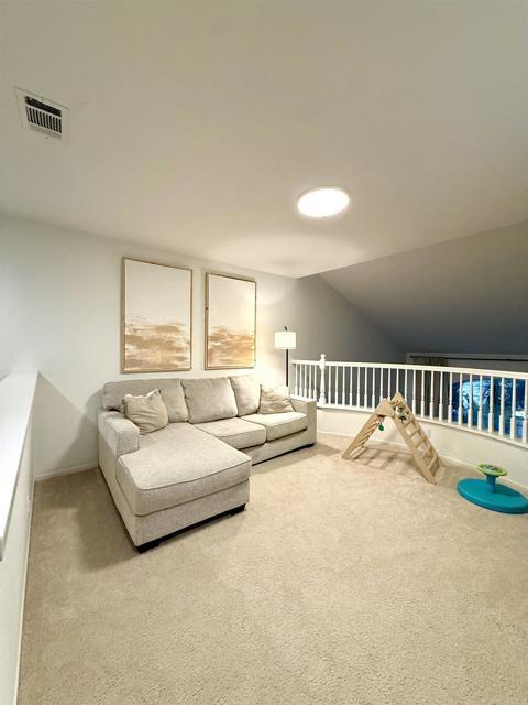 Building Photo - 951 River Oaks Ct