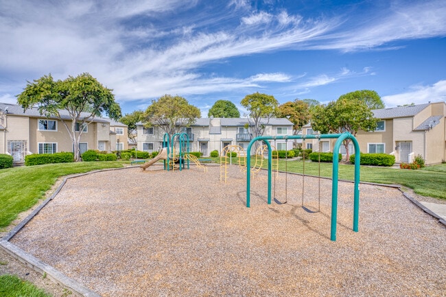 Building Photo - 4252 Comet Cir