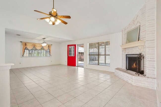 Building Photo - 13622 Wimbledon Oaks Dr