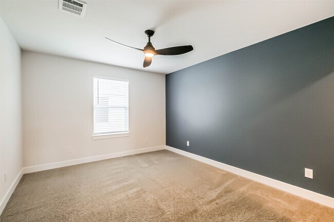 Building Photo - 340 Cavil Barrier Ln