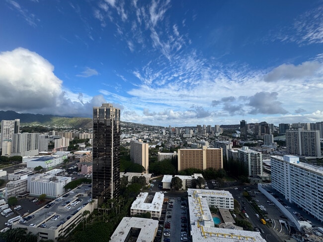 Building Photo - 1500 Rycroft St