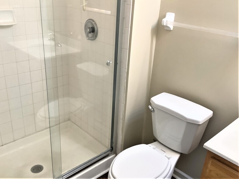 Building Photo - 930 W Jameson Ct