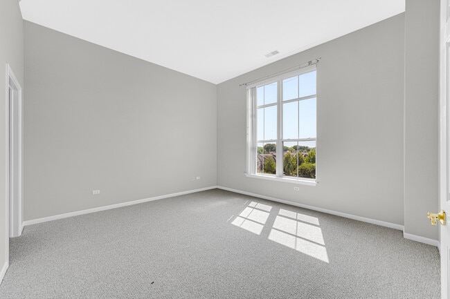 Building Photo - 1914 Farnsworth Ln