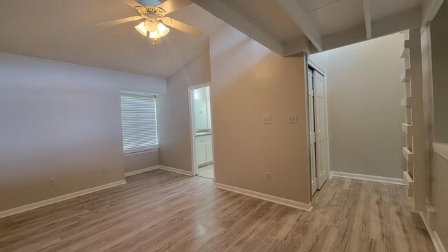 Building Photo - 70 Camp Creek Rd N