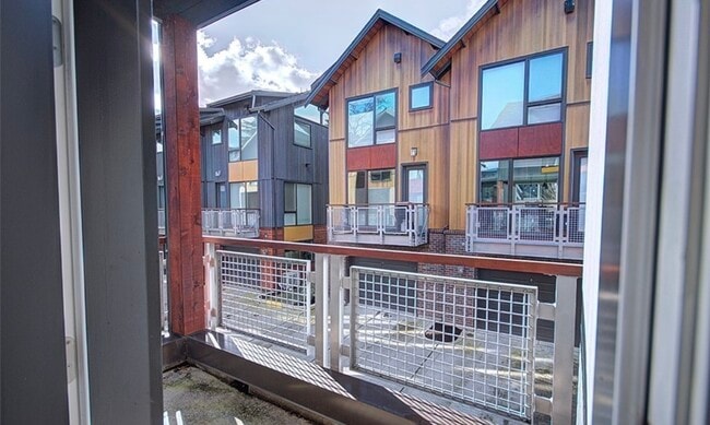 Building Photo - 6546 32nd Ave NE