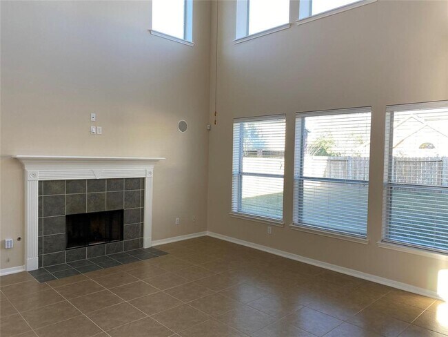 Building Photo - 10930 Reston Point Dr