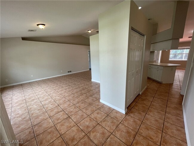 Building Photo - 6792 Weatherby Ct