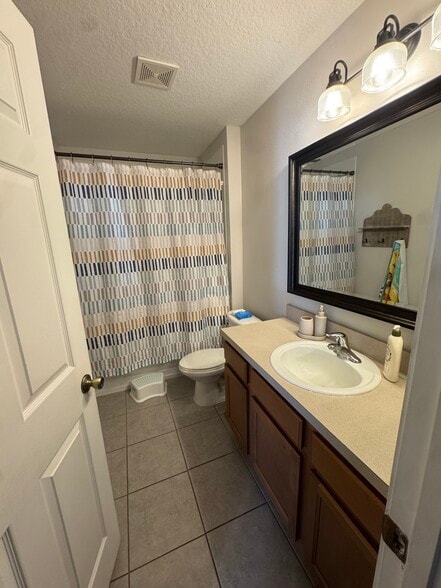 Building Photo - 575 Oakleaf Plantation Pky