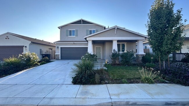 Building Photo - 577 Bedfordshire Dr