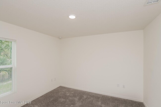 Building Photo - 3270 Hale Ave