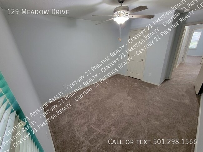 Building Photo - 129 Meadow Dr