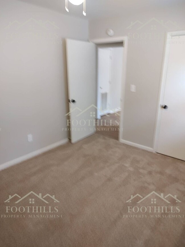 Building Photo - 3-Bedroom Rental Near Anderson University