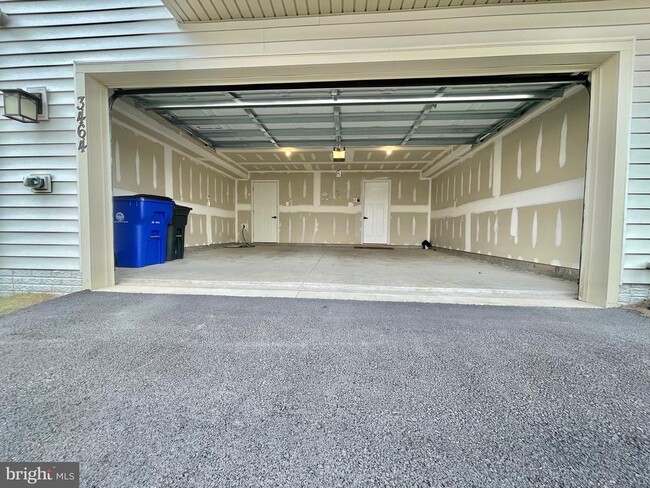 Building Photo - 3464 Sunset Ridge Dr
