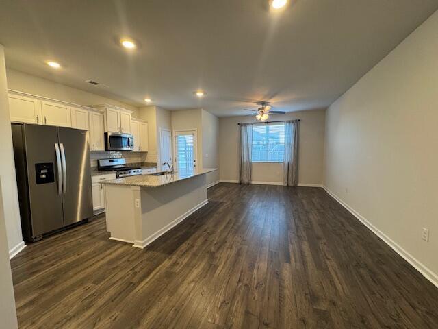 Building Photo - 319 Bisham Ct