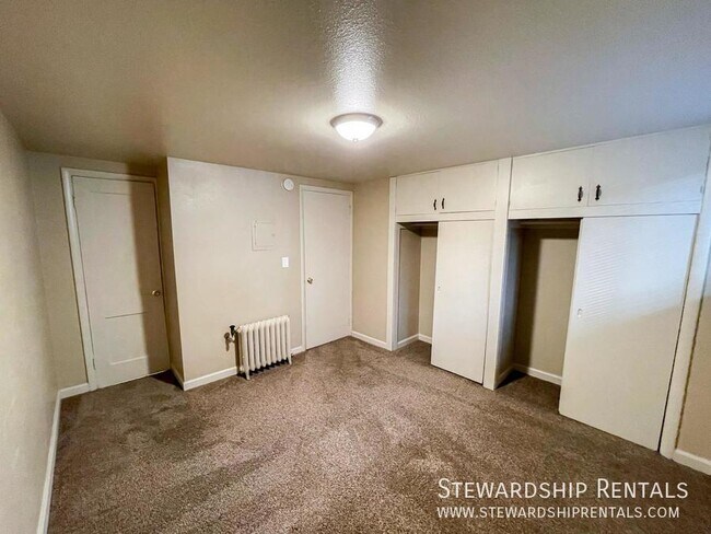 Building Photo - 1831 Kincaid St