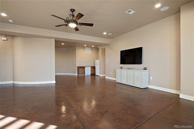 Building Photo - Long Realty & Property Management- Luxury 38 acre Estate