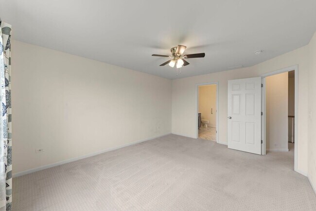 Building Photo - 4200 Calder Ln