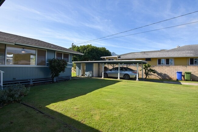 Building Photo - Single Family House in Kailua