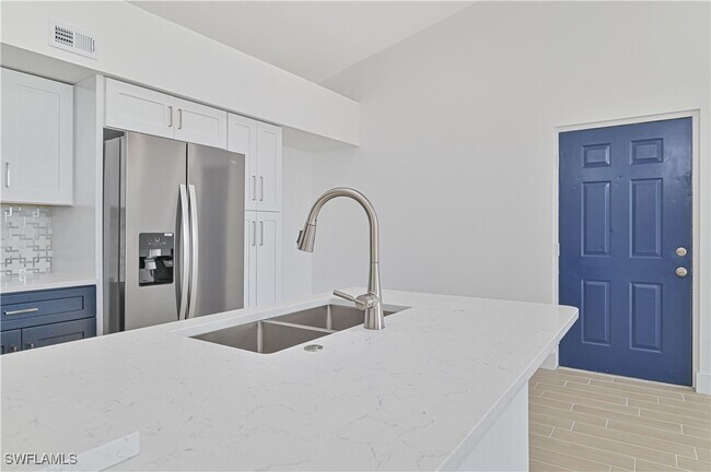 Building Photo - 13521 Eagle Ridge Dr