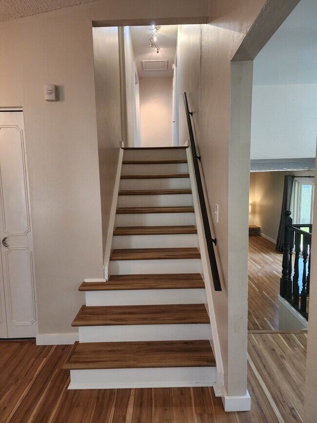 Building Photo - 7834 Greenbriar Cir