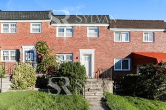 Building Photo - The Lifestyle You Deserve.