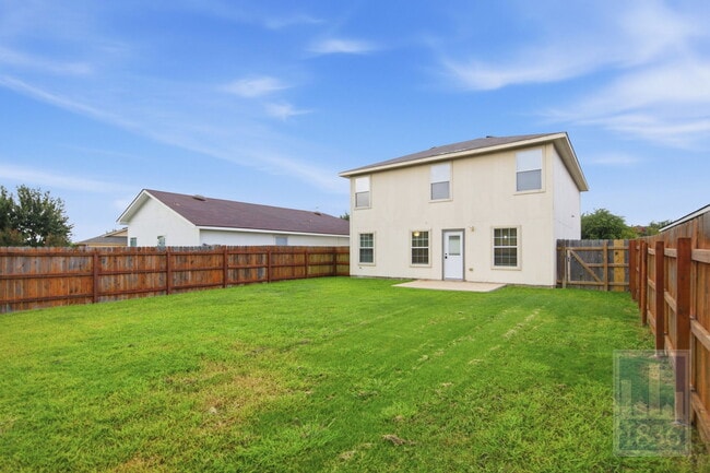 Building Photo - 13016 Wedding Dr