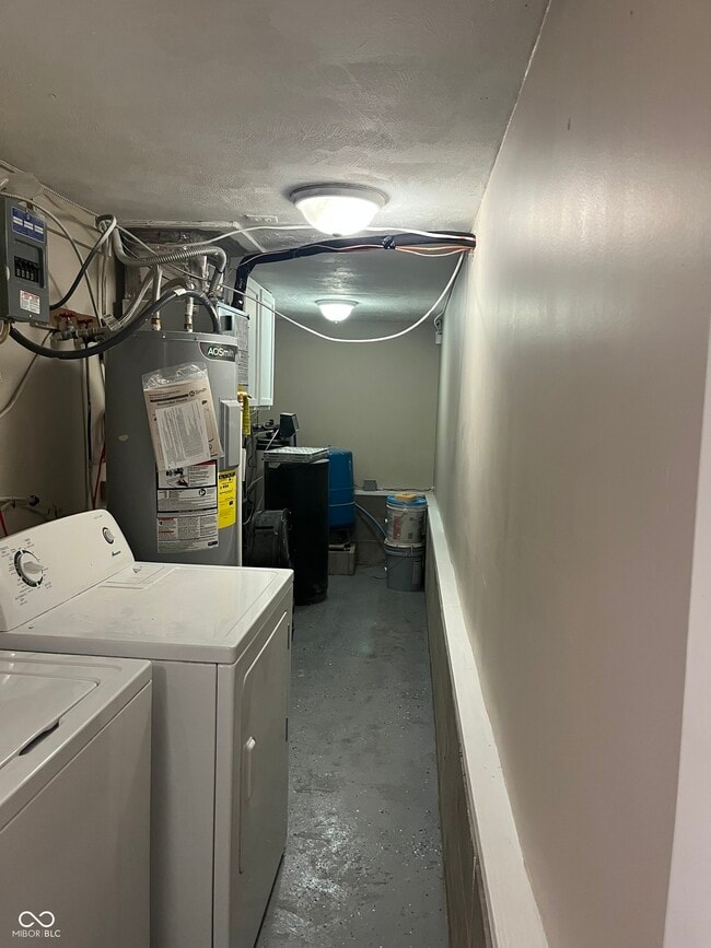 Building Photo - 15495 Martha St