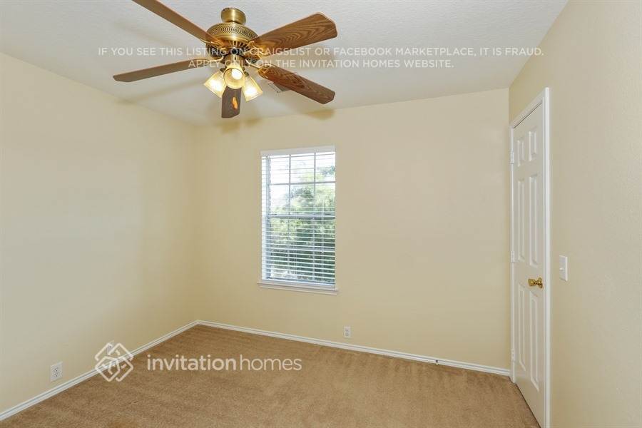 Building Photo - 21407 Somerset Park Ln