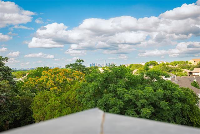 Building Photo - 610 N Oak Cliff Blvd