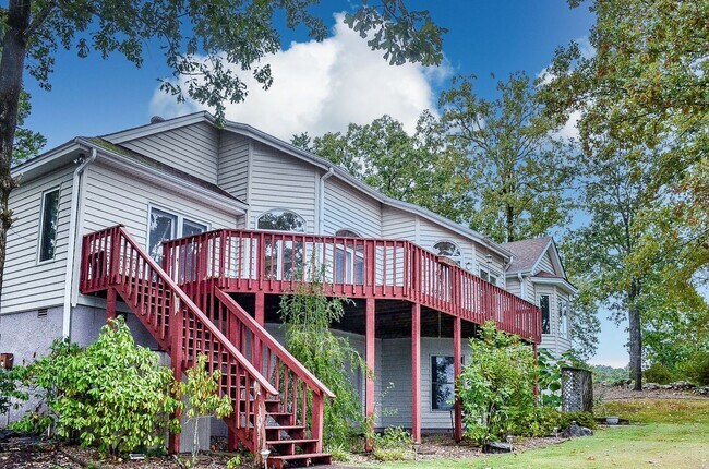 Building Photo - Lake Balboa | Home | Unfurnished