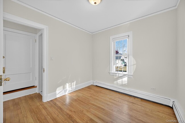 Building Photo - 7 Tildean Ln