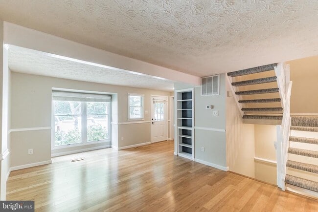 Building Photo - 1518 Poplar Grove Dr