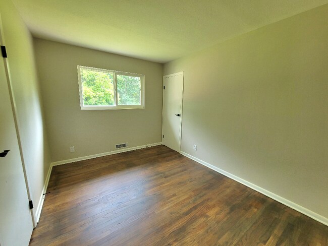 Building Photo - 3952 Marie Dr